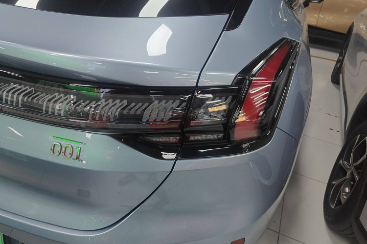 极氪001 2022款 超长续航双电机 YOU版车身外观6007