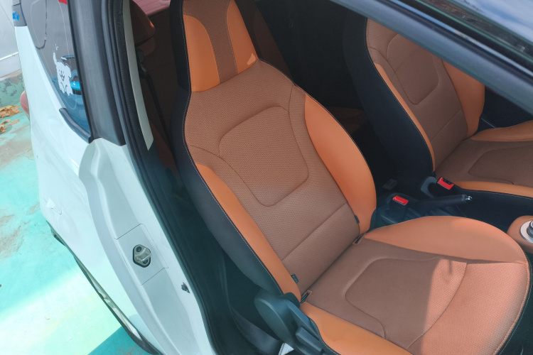 奇瑞 小蚂蚁 2018款 300 4座智享版局部细节41