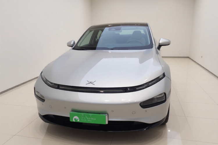 小鹏P7 2021款 670G车身外观2