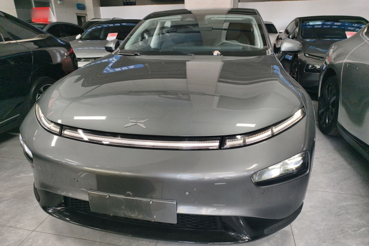 小鹏P7 2021款 480N车身外观6001