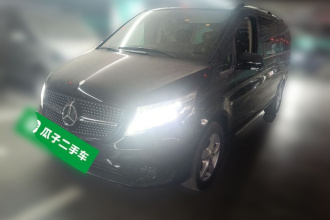 奔驰 威霆 2018款 2.0T 精英版 7座 国VI