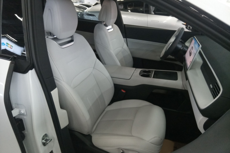 小鹏G6 2023款 755 超长续航 Pro局部细节41