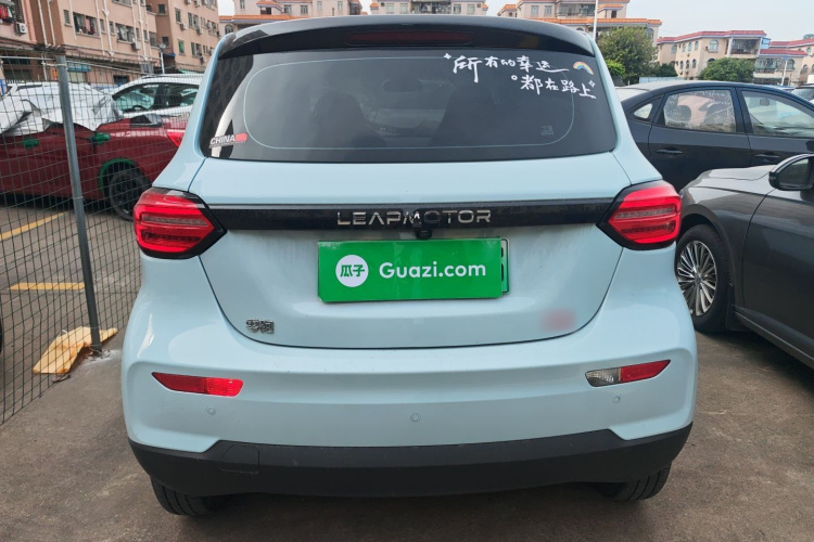 零跑汽车 零跑T03 2022款 星钻版车身外观6