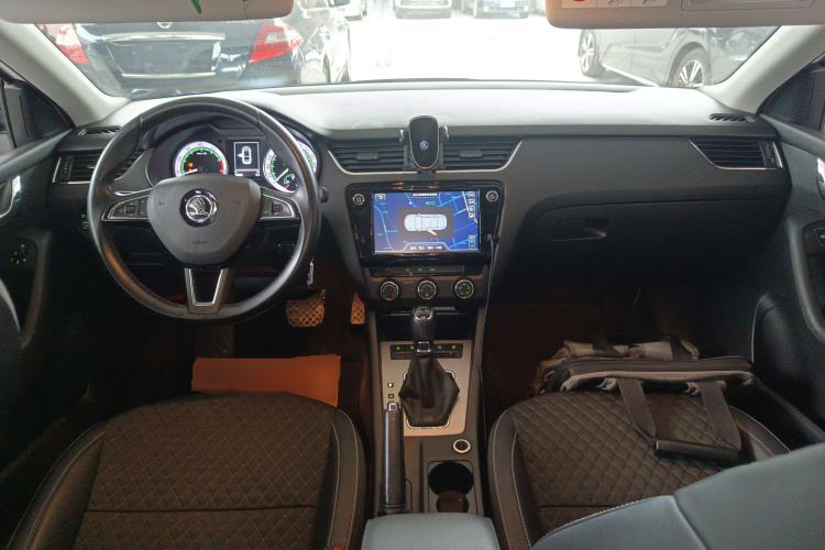 斯柯达 明锐 2018款 TSI280 DSG豪华版中控内饰12