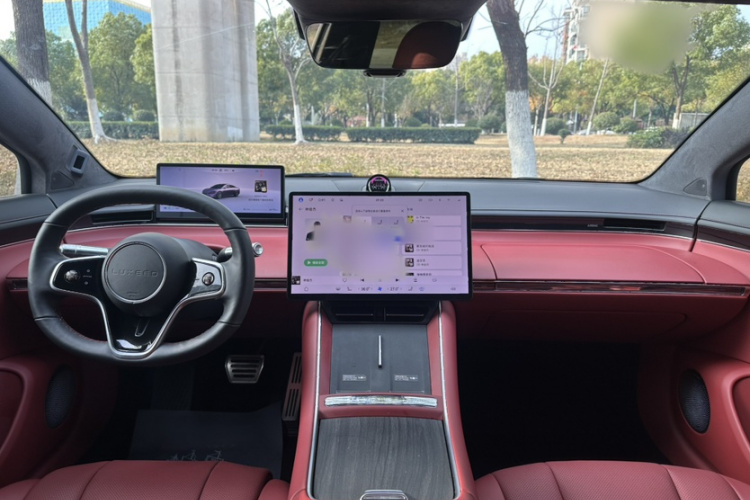 鸿蒙智行 智界S7 2025款 785km Ultra中控内饰7004