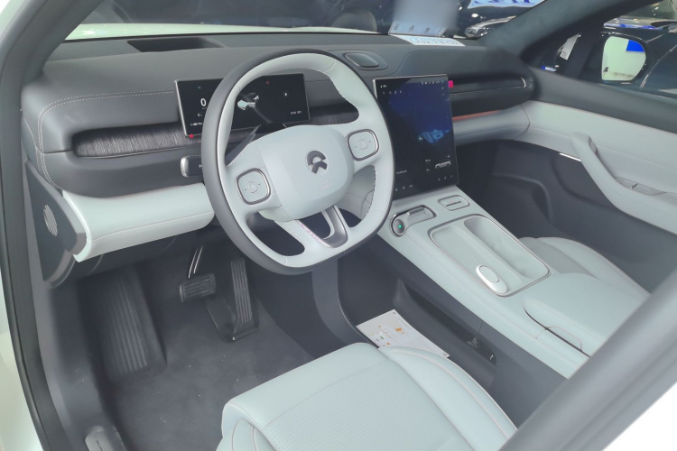 蔚来ES6 2024款 75kWh中控内饰12