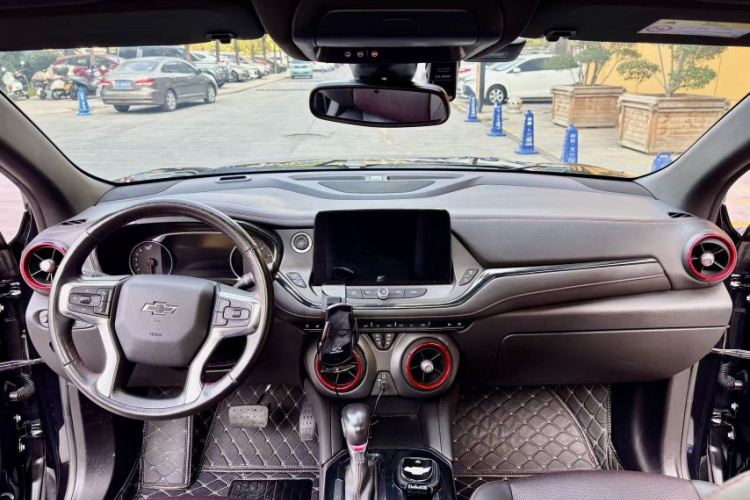 雪佛兰 开拓者 2020款 RS 650T Twin-Clutch四驱7座 擎版中控内饰7003