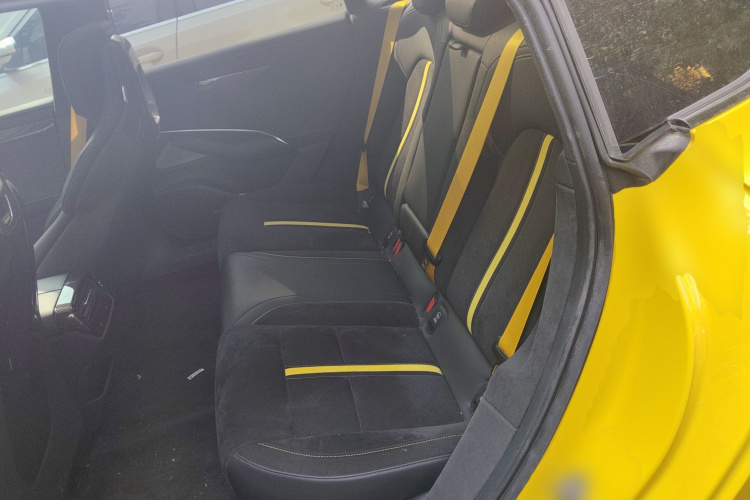 小米汽车 小米SU7 Ultra 2025款 Ultra中控内饰21