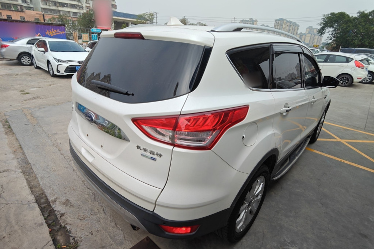 福特 翼虎 2015款 2.0L GTDi 四驱运动型车身外观7