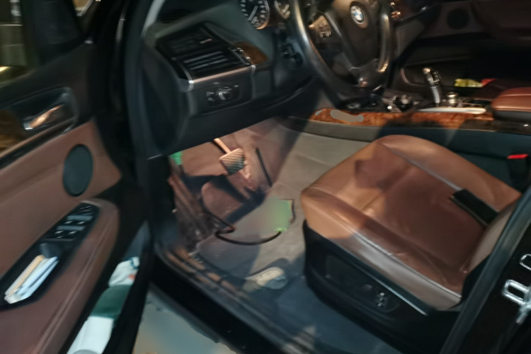 宝马X5(进口) 2011款 xDrive35i 领先型中控内饰7003