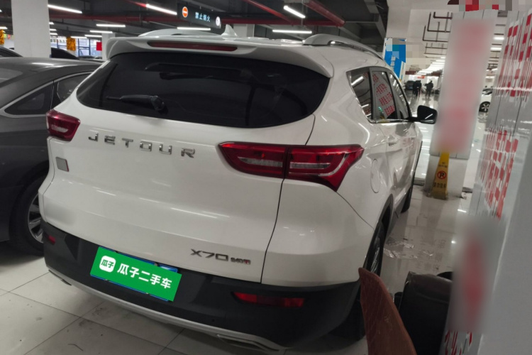 捷途X70 2019款 1.5T DCT悦行版车身外观7