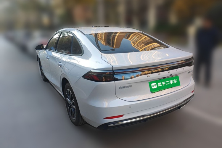 吉利银河 银河A7 2025款 EM-i 70km 豪享版车身外观6003