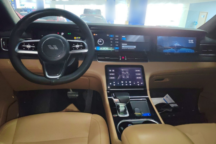 理想汽车 理想ONE 2021款 增程6座版中控内饰7002