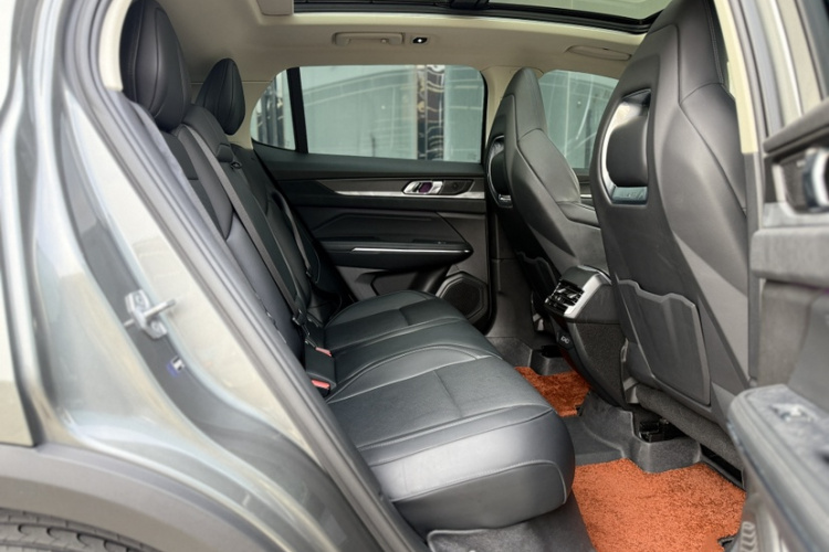 领克01 2021款 2.0TD 两驱型Pro中控内饰7011