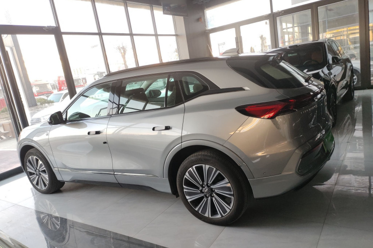 别克E5 2023款 臻享标准续航版车身外观4