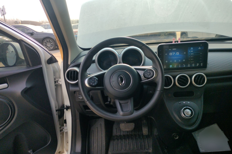 欧拉黑猫 2019款 351km 女神版中控内饰13