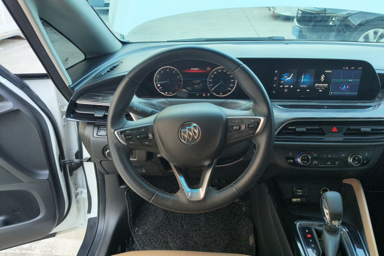 别克GL6 2021款 323T 轻混动互联豪华型局部细节13