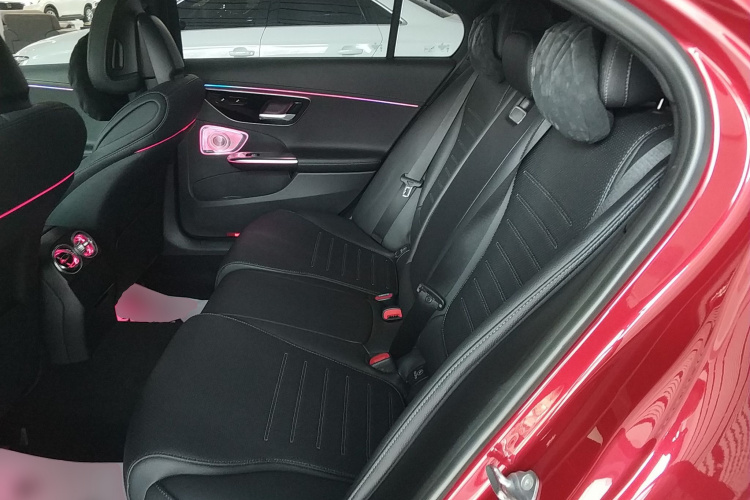 奔驰C级 2023款 改款 C 200 L 运动版中控内饰7004