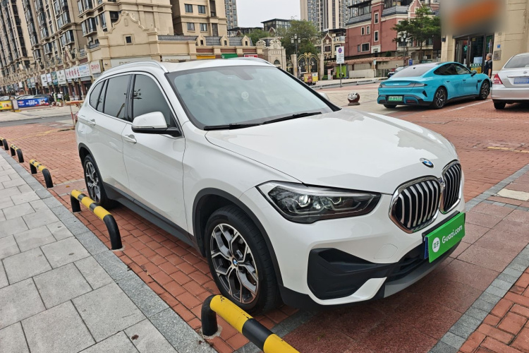 宝马X1 2021款 sDrive25Li 领先型车身外观3