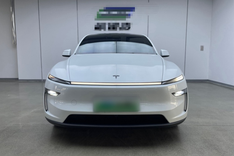 特斯拉 Model Y L 2025款 长续航全轮驱动版车身外观6005