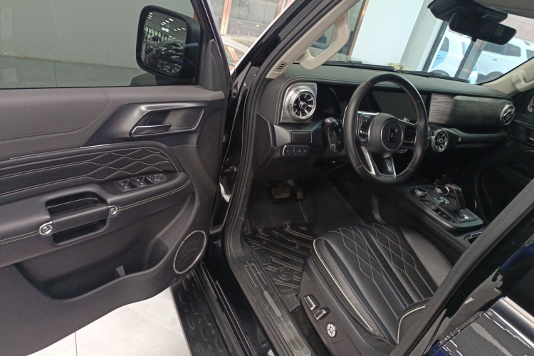 坦克300 2021款 越野版 2.0T 挑战者中控内饰20