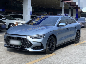 比亚迪 汉 2023款 DM-i 冠军版 121KM 尊贵型