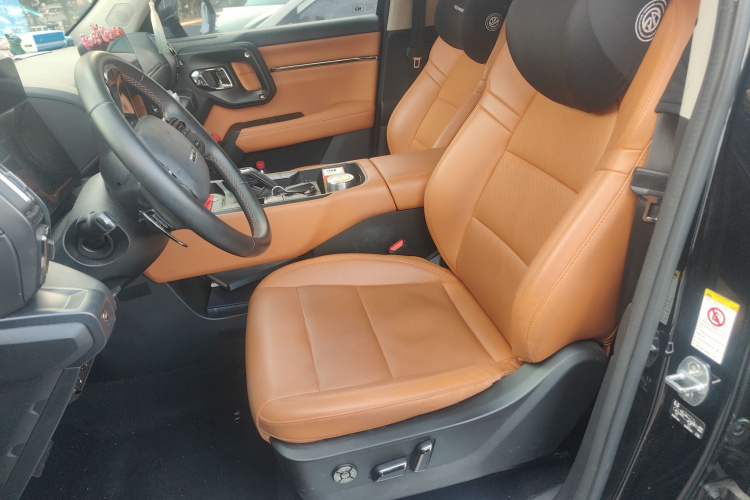 哈弗大狗 PLUS 2023款 2.0T 两驱潮野版Plus中控内饰19