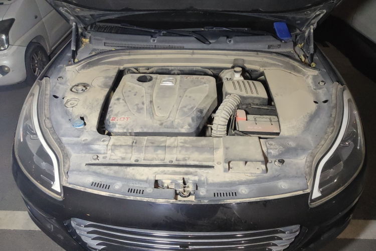 众泰SR9 2017款 2.0T 自动极致之光版局部细节24