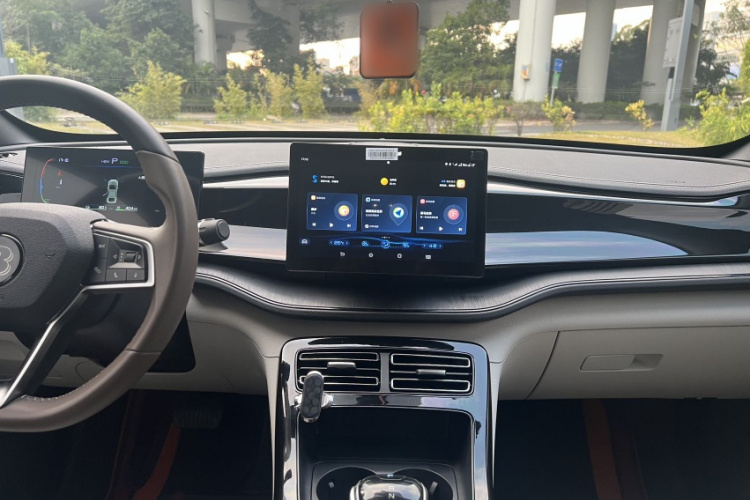 比亚迪 秦PLUS 2023款 冠军版 DM-i 55KM领先型局部细节16