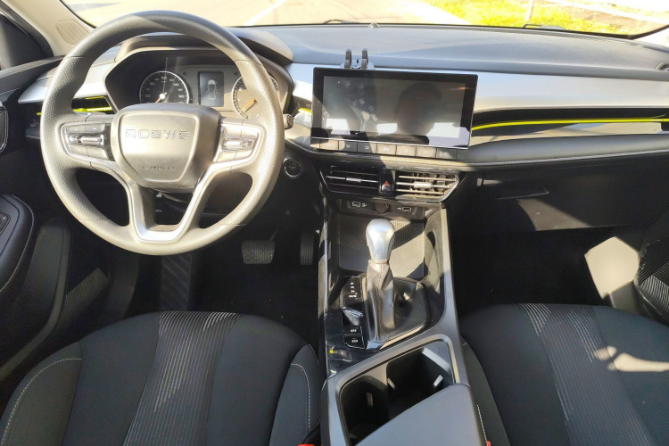 荣威i5 2021款 1.5L CVT铂金版中控内饰7002