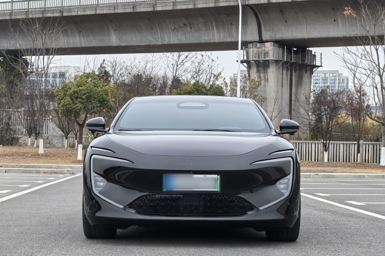 阿维塔12 2025款 Max增程版车身外观6001