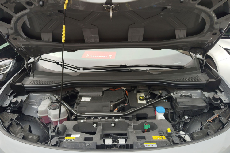 大众 ID.4 CROZZ 2024款 纯享限量版机舱底盘24