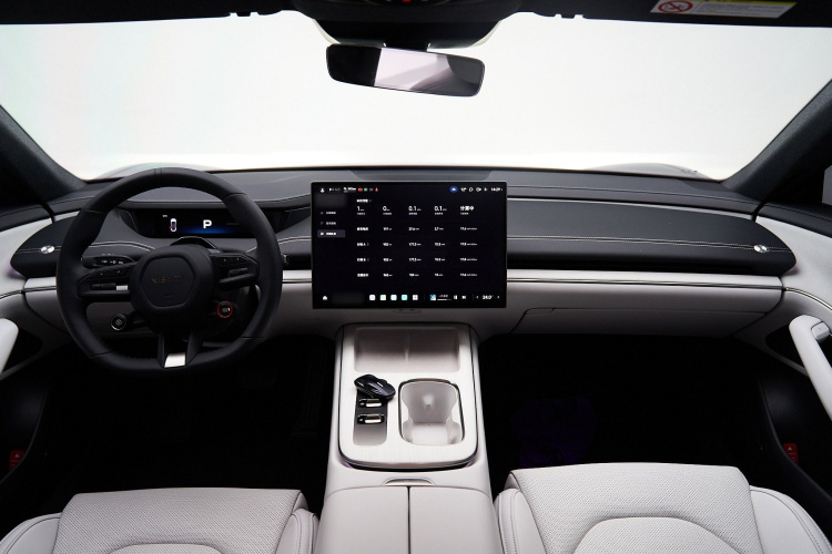 小米汽车 小米SU7 2024款 后驱超长续航高阶智驾Pro版中控内饰7002