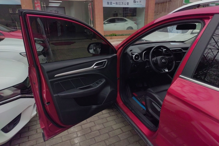 名爵ZS 2017款 1.5L 自动豪华版中控内饰20