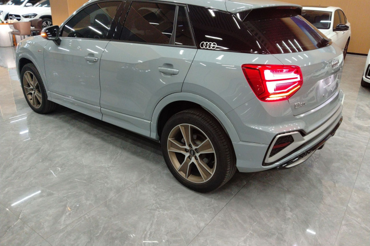 奥迪Q2L 2023款 35TFSI 时尚动感型车身外观4