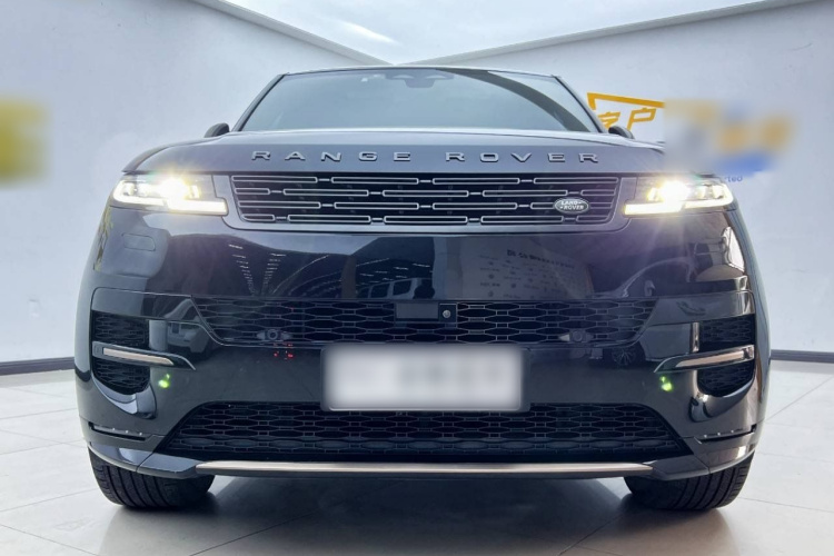 路虎 揽胜运动版 2024款 400PS Dynamic SE车身外观6005