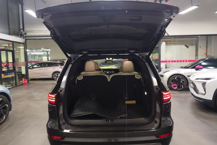 理想汽车 理想ONE 2020款 增程6座版局部细节23