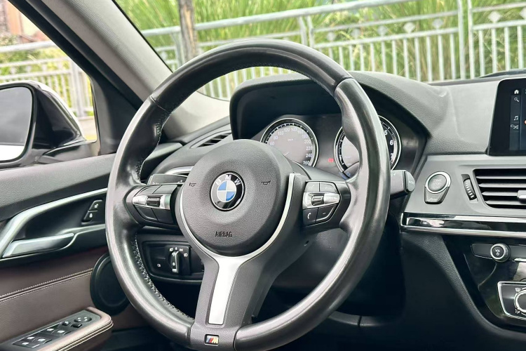 宝马1系 2019款 118i M运动套装局部细节13