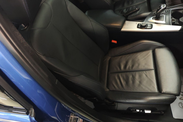 宝马3系 2019款 320i M运动套装局部细节41