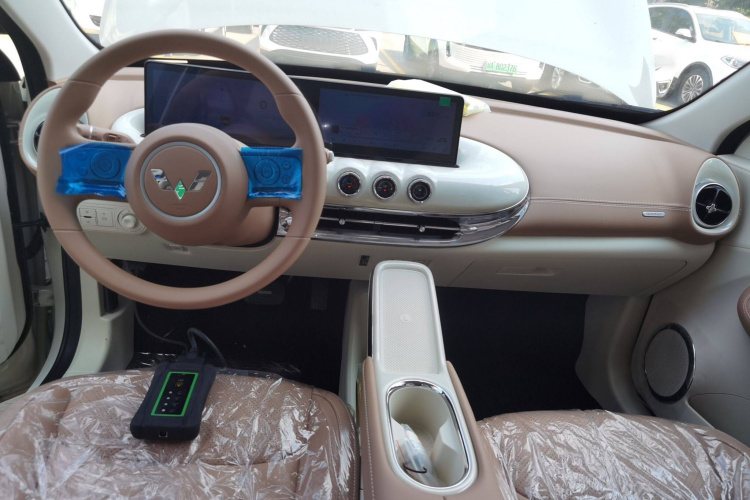 五菱汽车 五菱缤果 2025款 333km 灵犀互联款中控内饰12