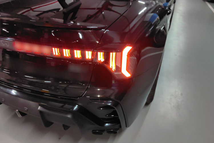 领克03 2025款 03+ 2.0TD 自动性能套装车身外观9