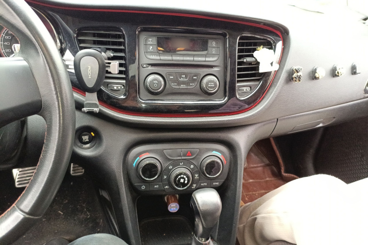 菲亚特 致悦 2014款 1.4T 自动运动版局部细节16