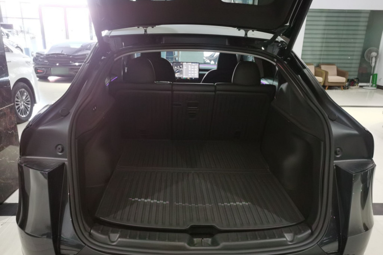 特斯拉 Model Y 2025款 长续航全轮驱动 首发版局部细节23