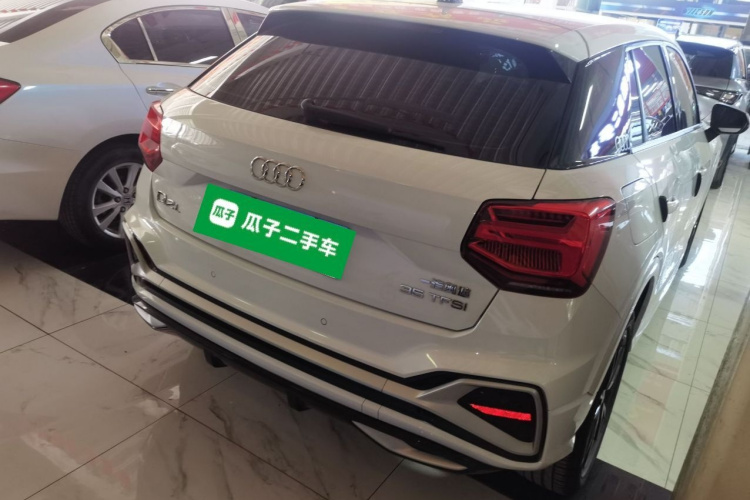 奥迪Q2L 2022款 35 TFSI 进取动感型车身外观7