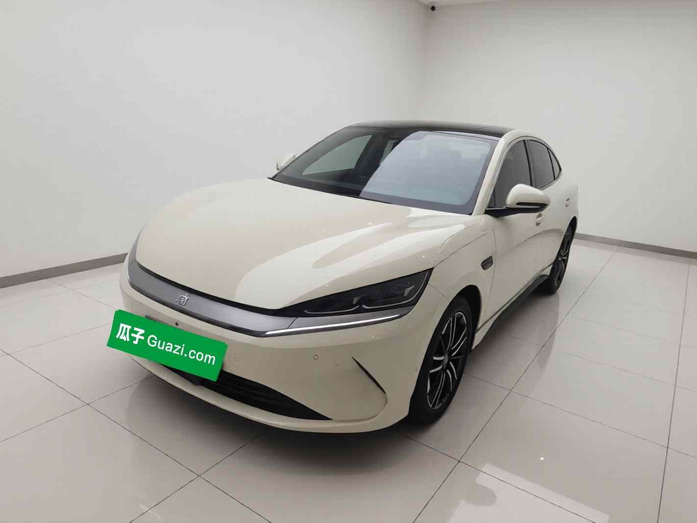 比亚迪 秦L 2025款 EV 545KM卓越型(2)