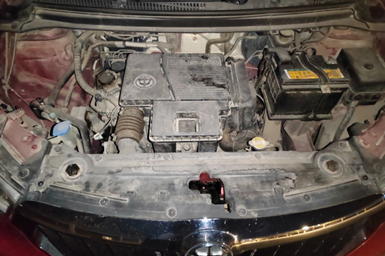 中华V3 2015款 1.5L 手动精英型局部细节24