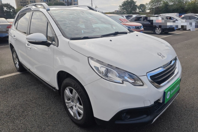 标致2008 2014款 1.6L 自动潮流版车身外观3