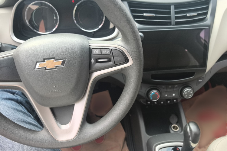 雪佛兰 2015款 赛欧3 1.5L AMT幸福天窗版中控内饰7003