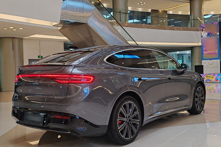 鸿蒙智行 智界R7 2025款 增程 331km Ultra车身外观6006