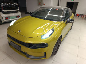 领克03 2021款 03+ 2.0TD 自动驭风版